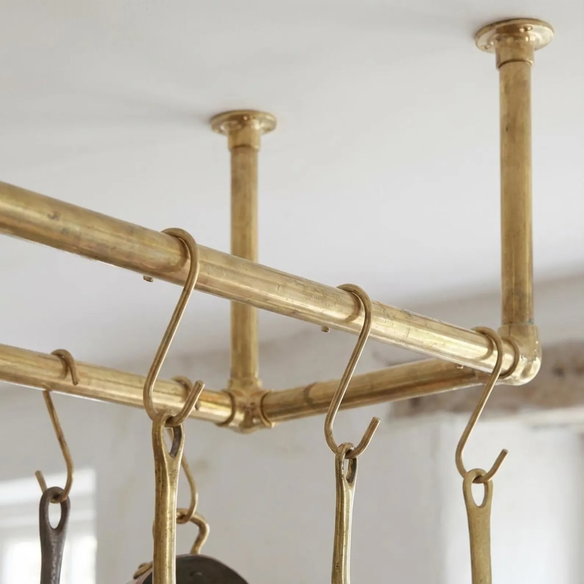 Ceiling Mount Kitchen