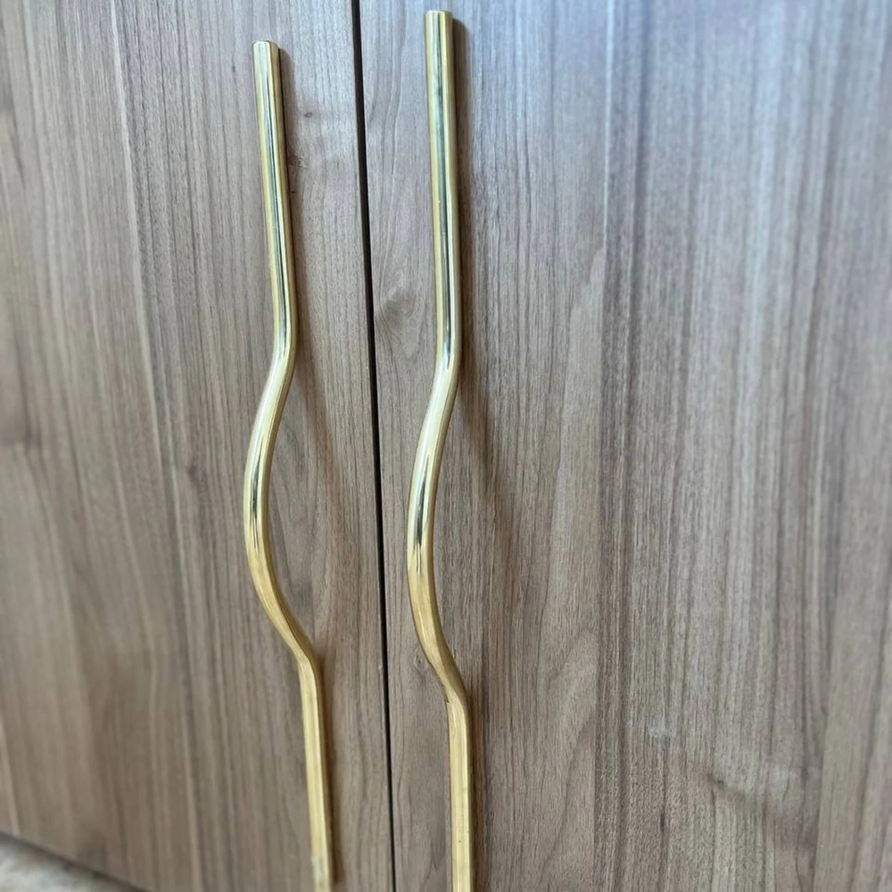Elegant Brass Cabinet Pulls for Modern Spaces