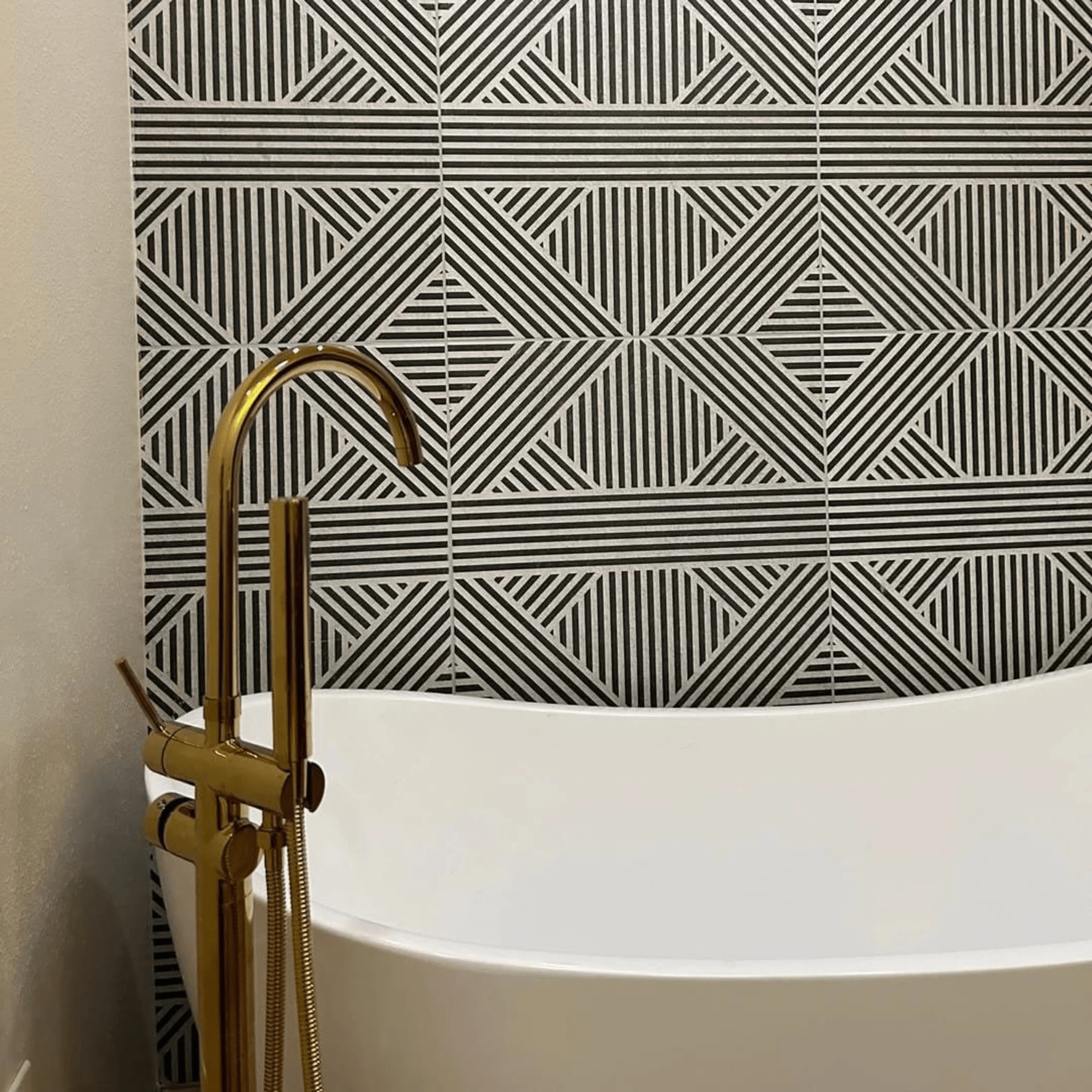 Elegant Floor Mounted Freestanding Tub Filler with HandHeld - shower system AzulSouk