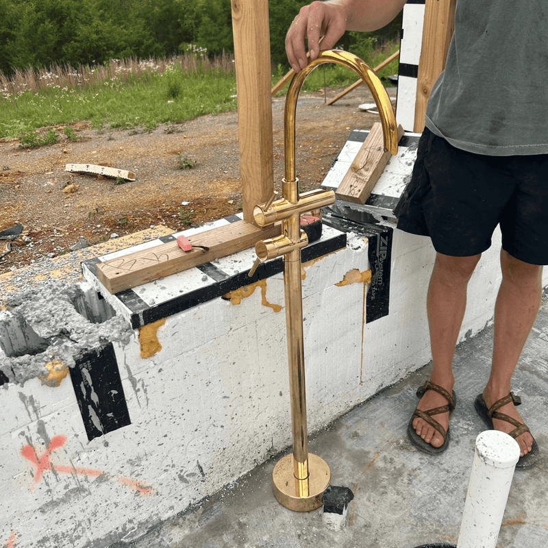 Elegant Floor Mounted Freestanding Tub Filler with HandHeld-zoom-