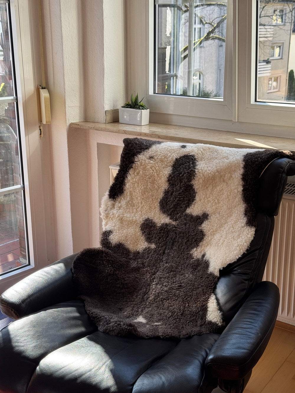 Genuine Tibetan Lambskin - sheepskin rugs AzulSouk