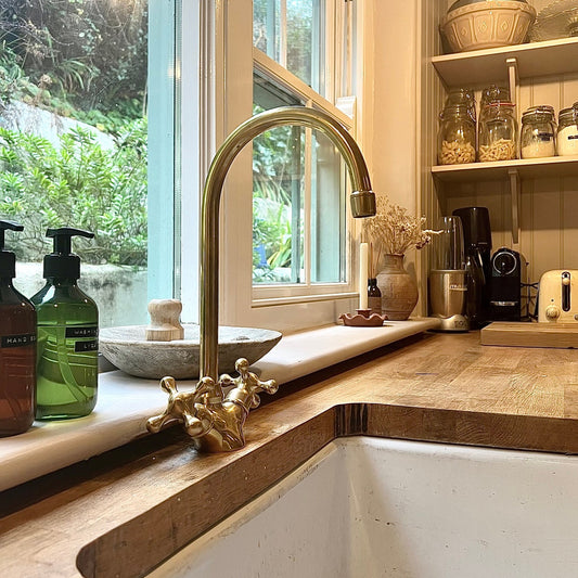 Unlacquered brass Single Hole faucet