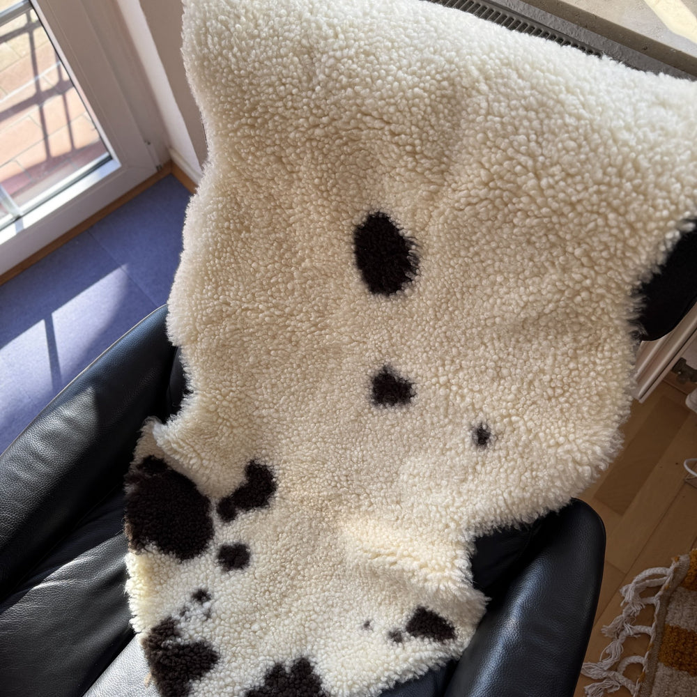 Luxurious Natural Tibetan Sheepskin rug - sheepskin rugs AzulSouk