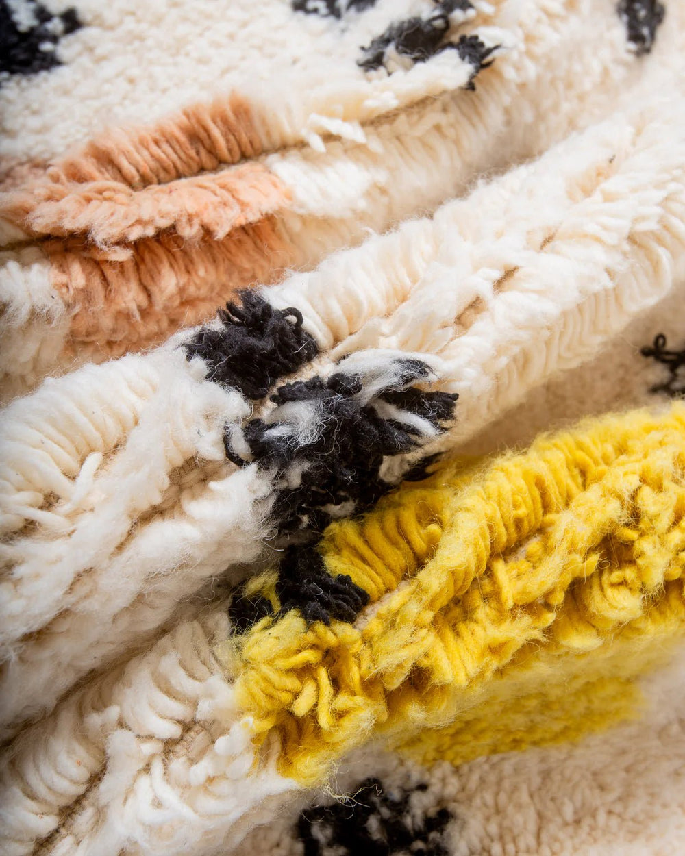 Naaima Rug - Modern Rugs AzulSouk