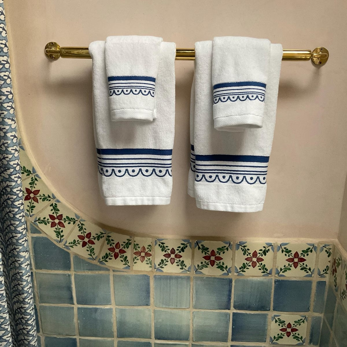 unlacquered brass towel holder bar 