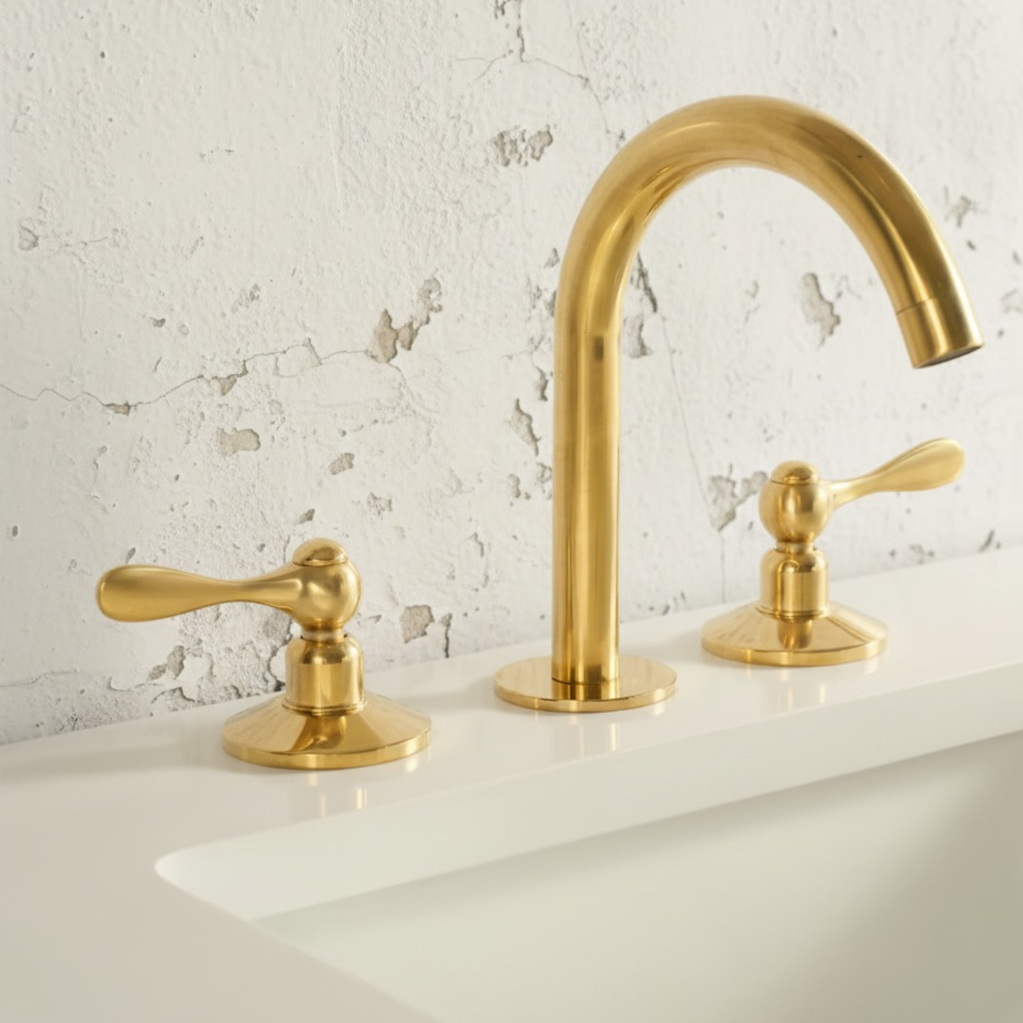 widespread bathroom faucet 